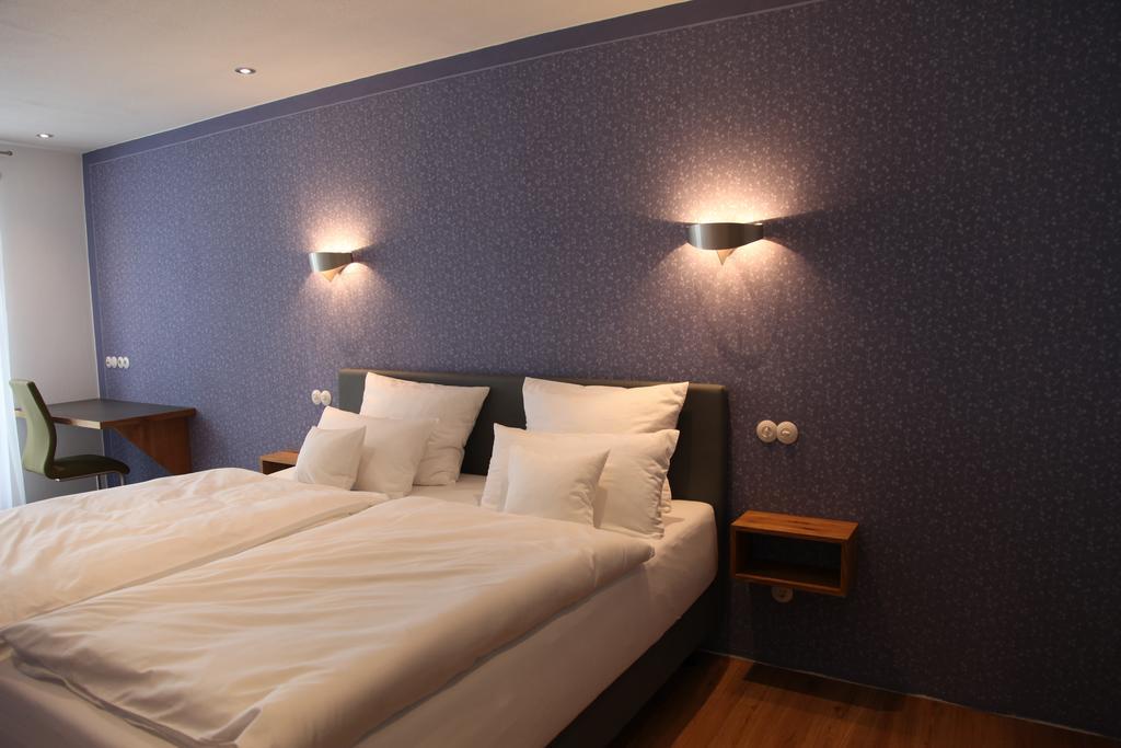 Hotel Luisenhof Geisfeld  Zimmer foto